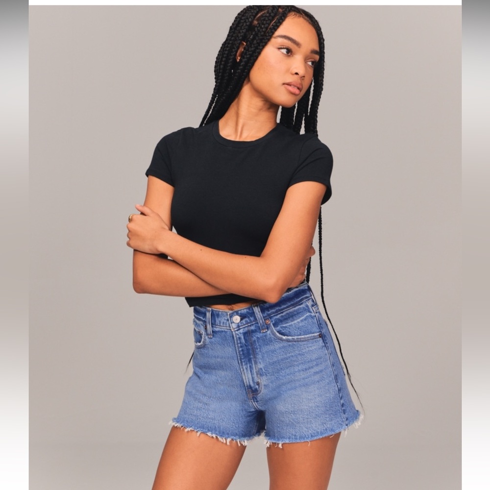 Abercrombie & Fitch High Rise 90s Relaxed Cutoff Shorts